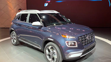 Hyundai Venue - New York front
