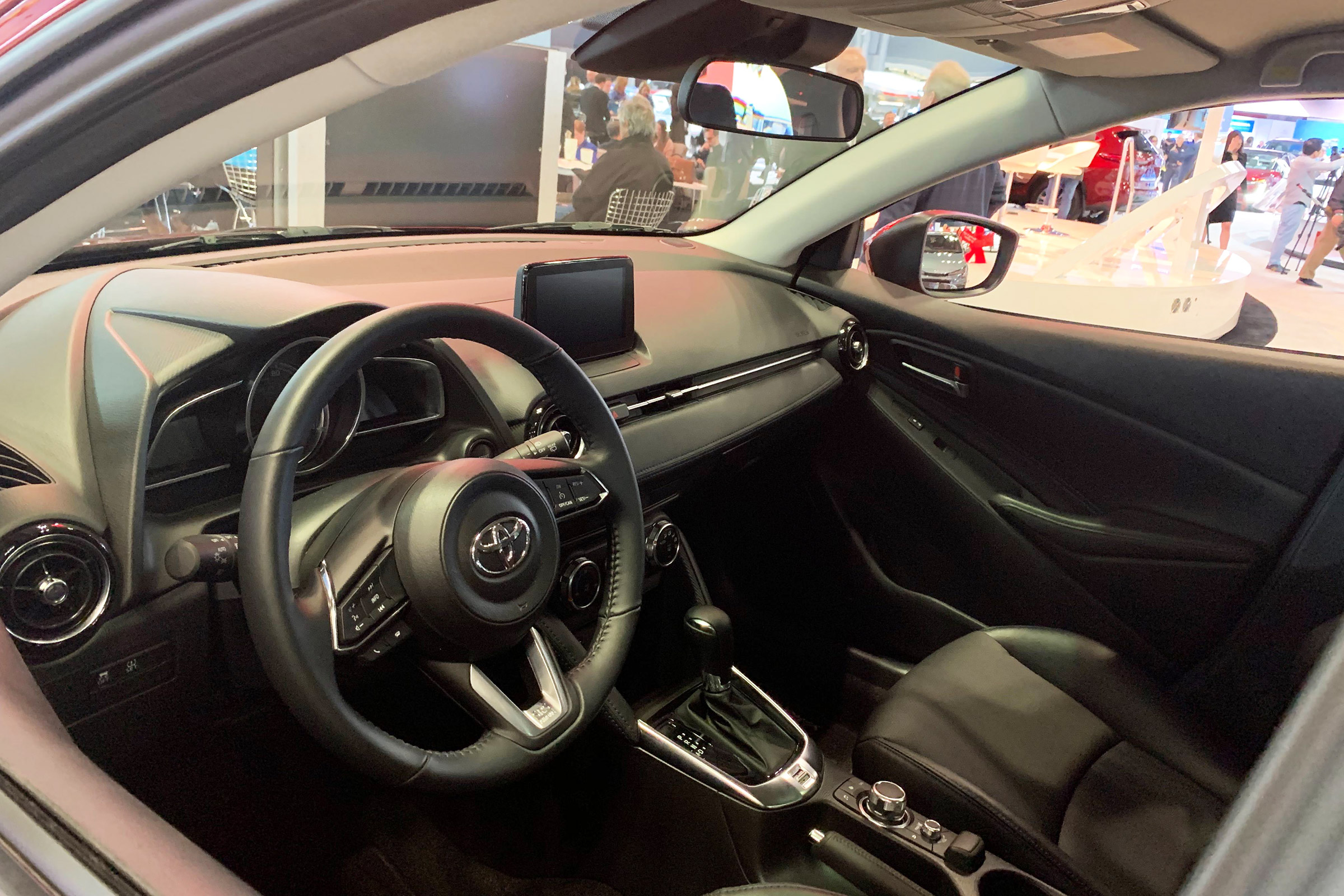 US Toyota Yaris - New York dash