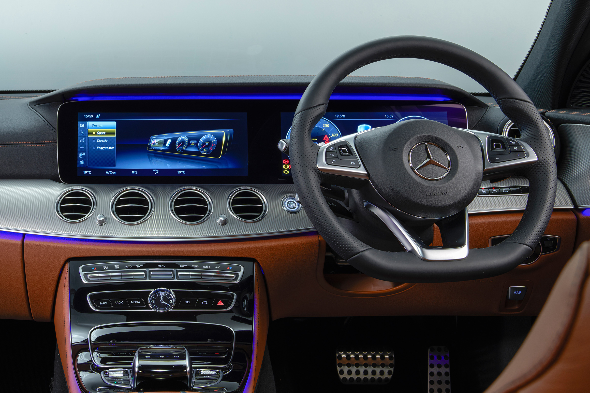 Mercedes E 300 de- interior