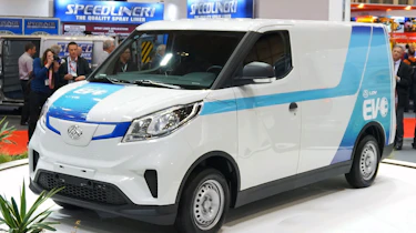 LDV EV30 - front/side