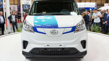 LDV EV30 - full front