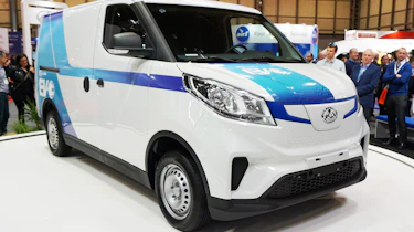 LDV EV30 - front