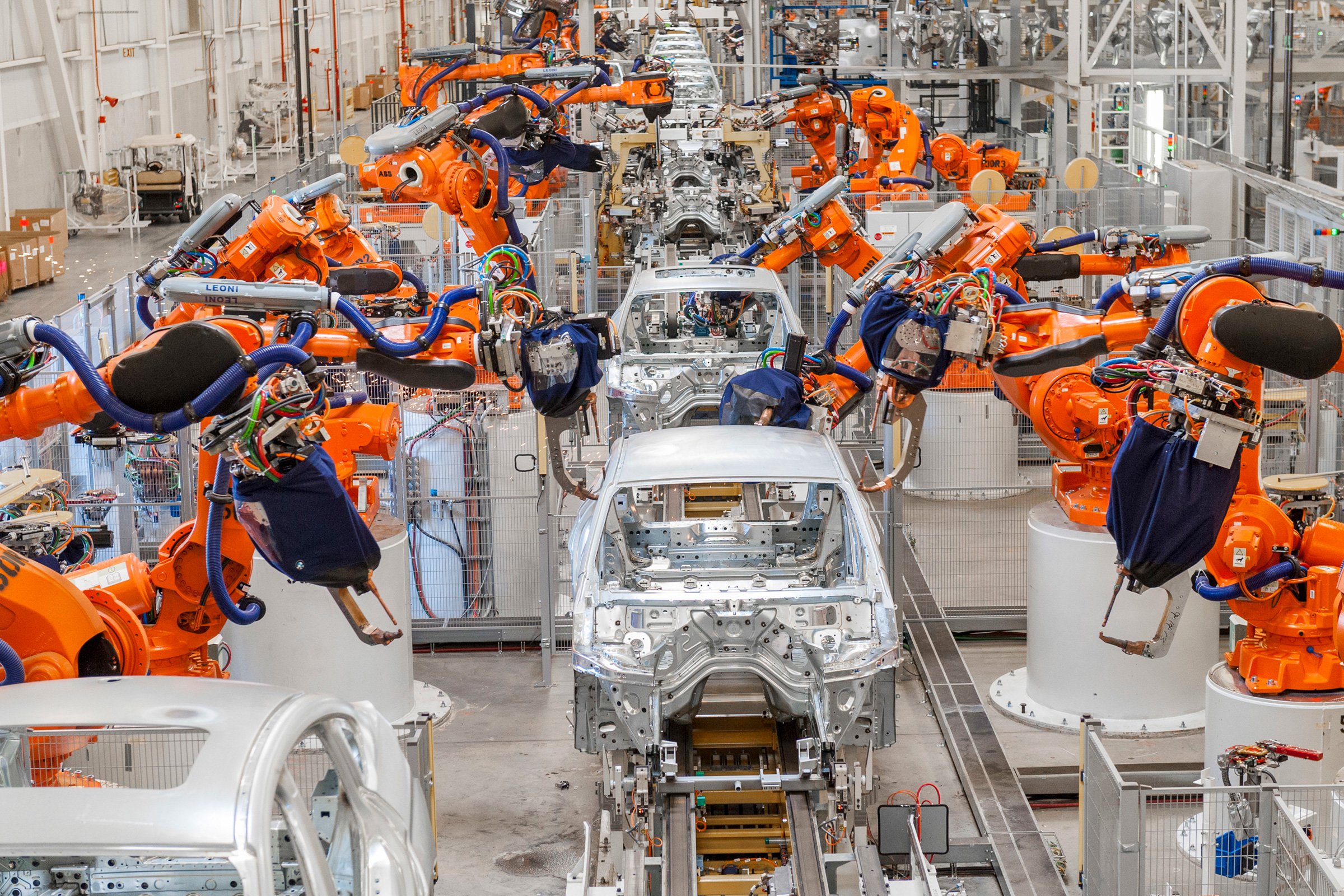 BMW SUVs feature - BMW SUV production line