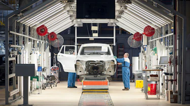 BMW SUVs feature - BMW SUV paint shop