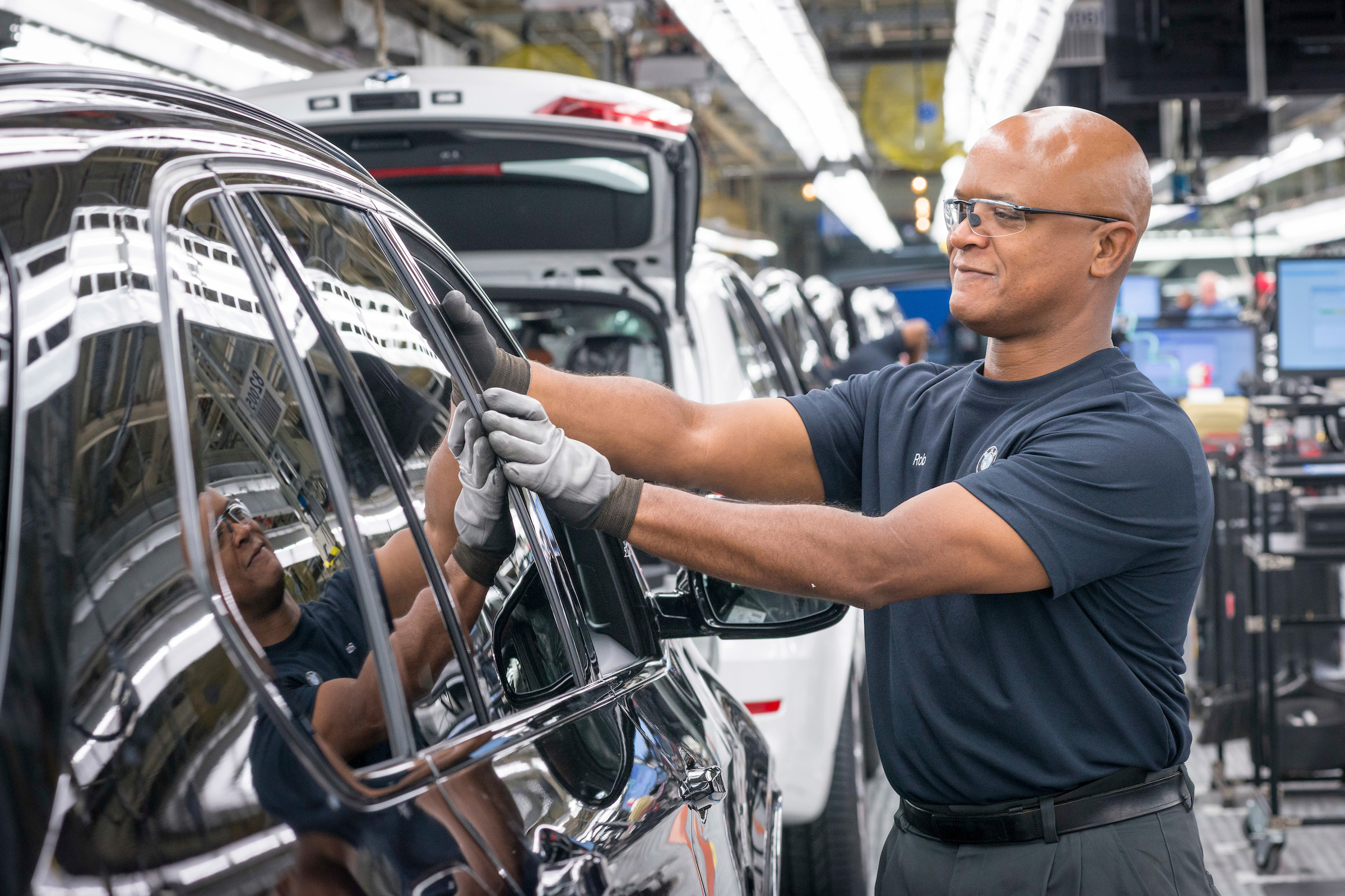 BMW SUVs feature - BMW X7 production