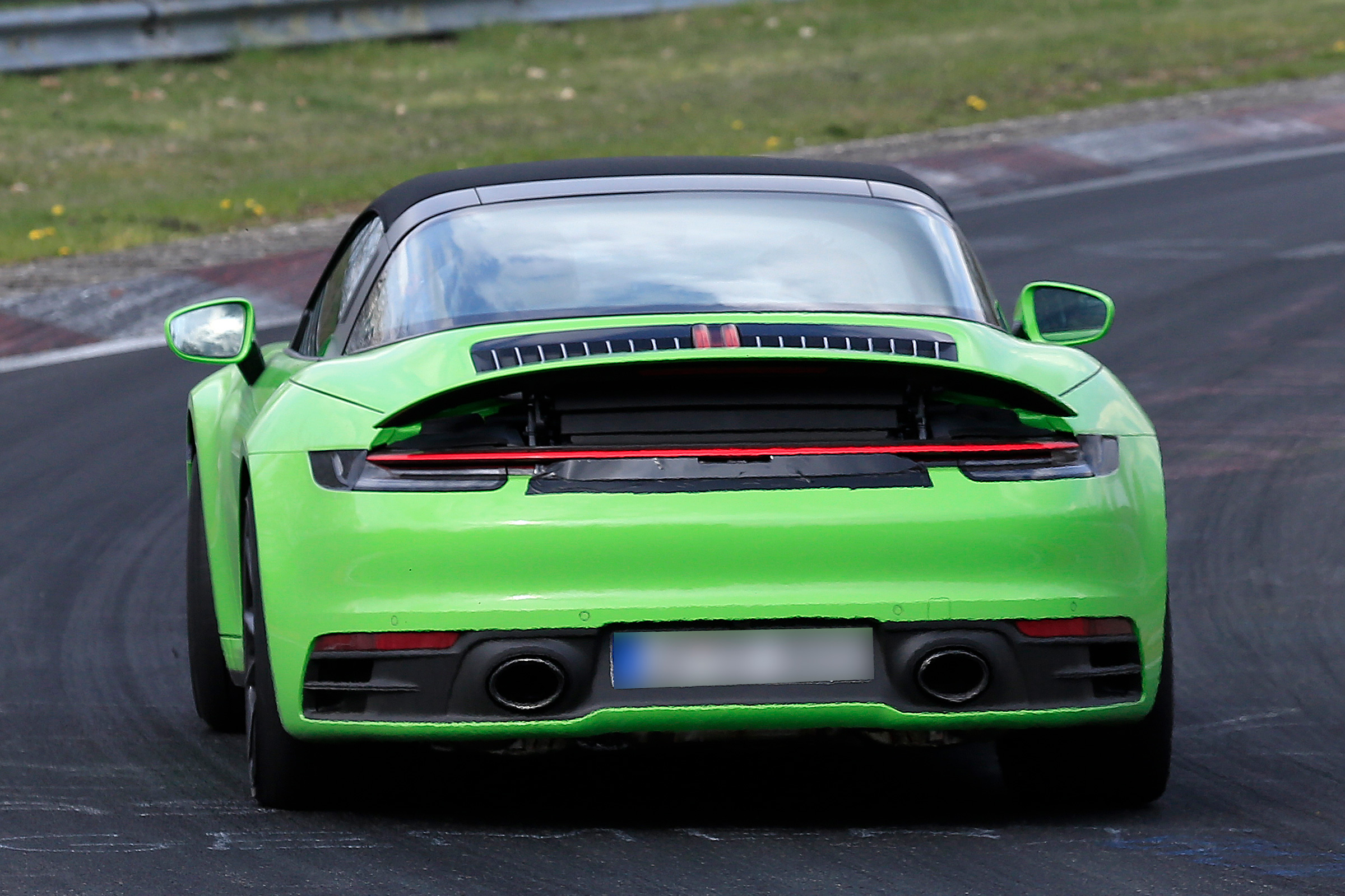 Porsche 911 Targa spies - rear
