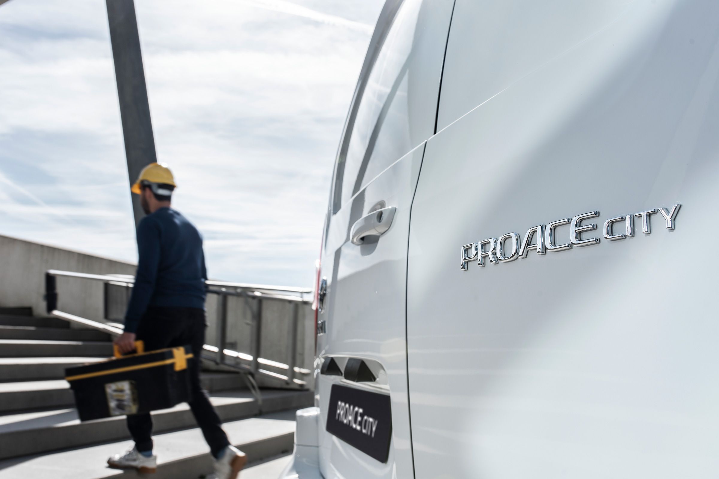 Toyota Proace City van - badge 