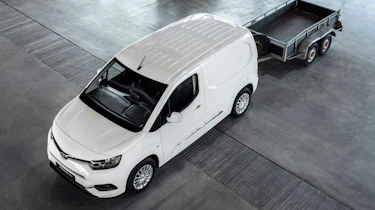 Toyota Proace City van - above