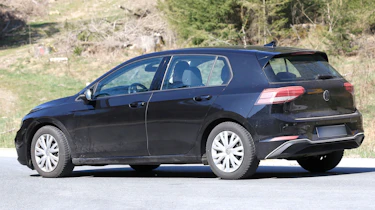 Volkswagen Golf spied - rear tracking