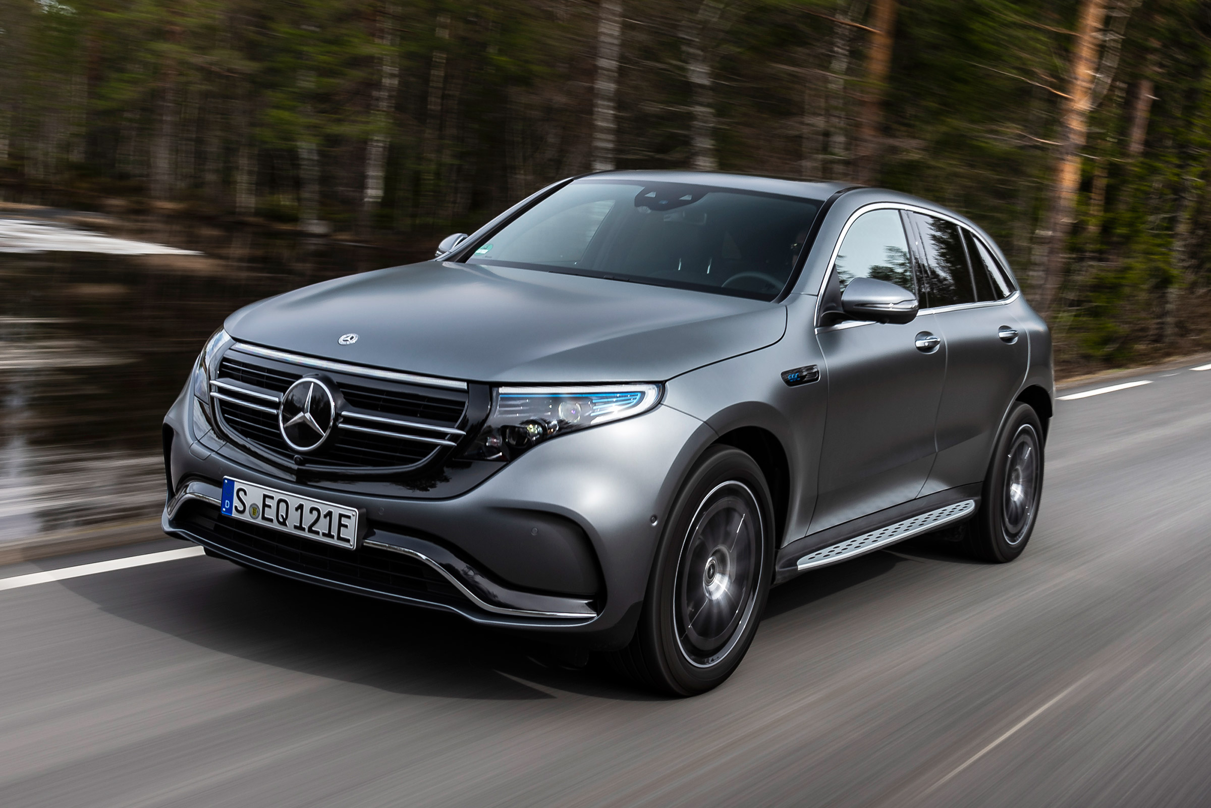 Mercedes EQC - front