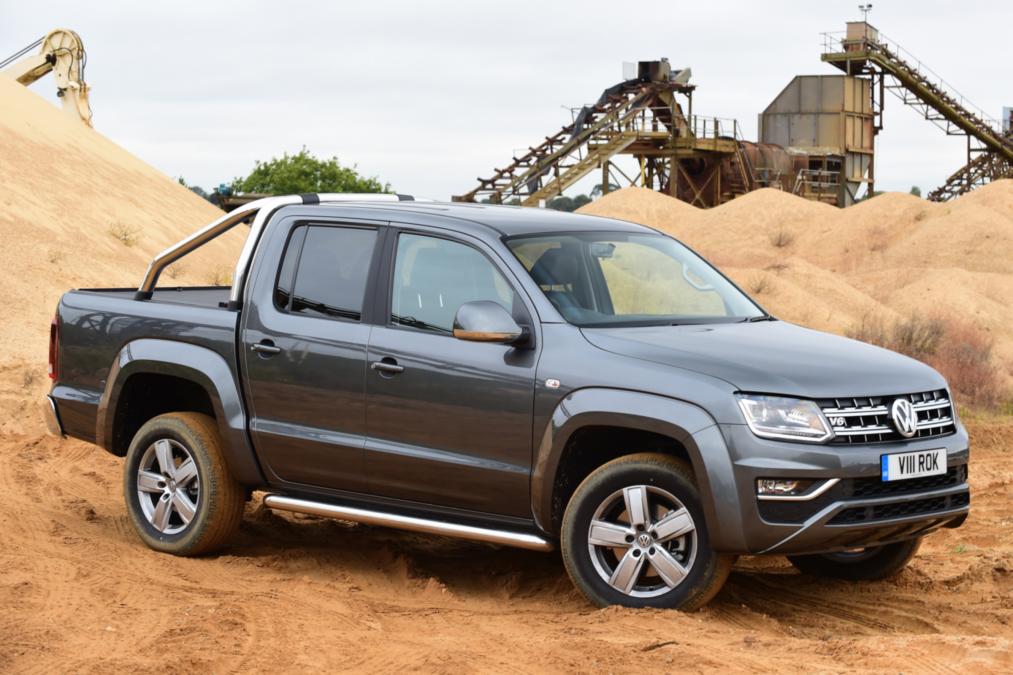 Used Volkswagen Amarok - front