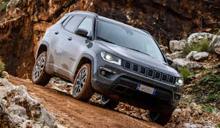 Jeep Compass Trailhawk - front