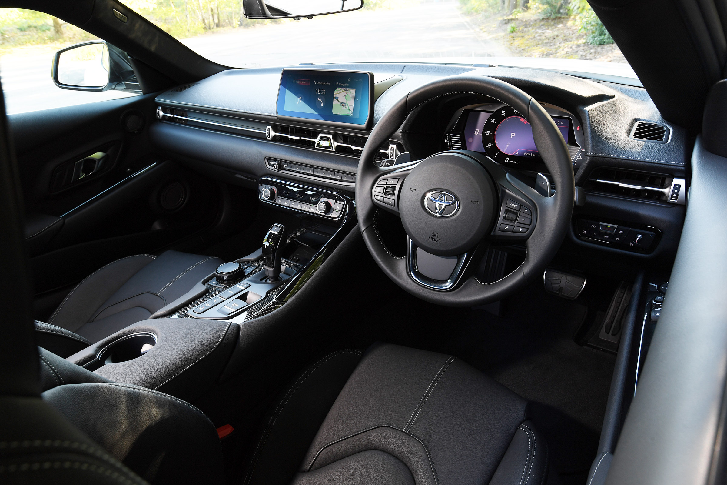 Toyota Supra - dash