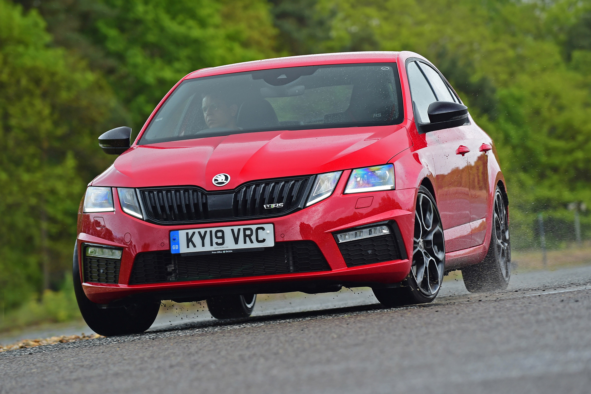 Skoda Octavia vRS Challenge - front cornering