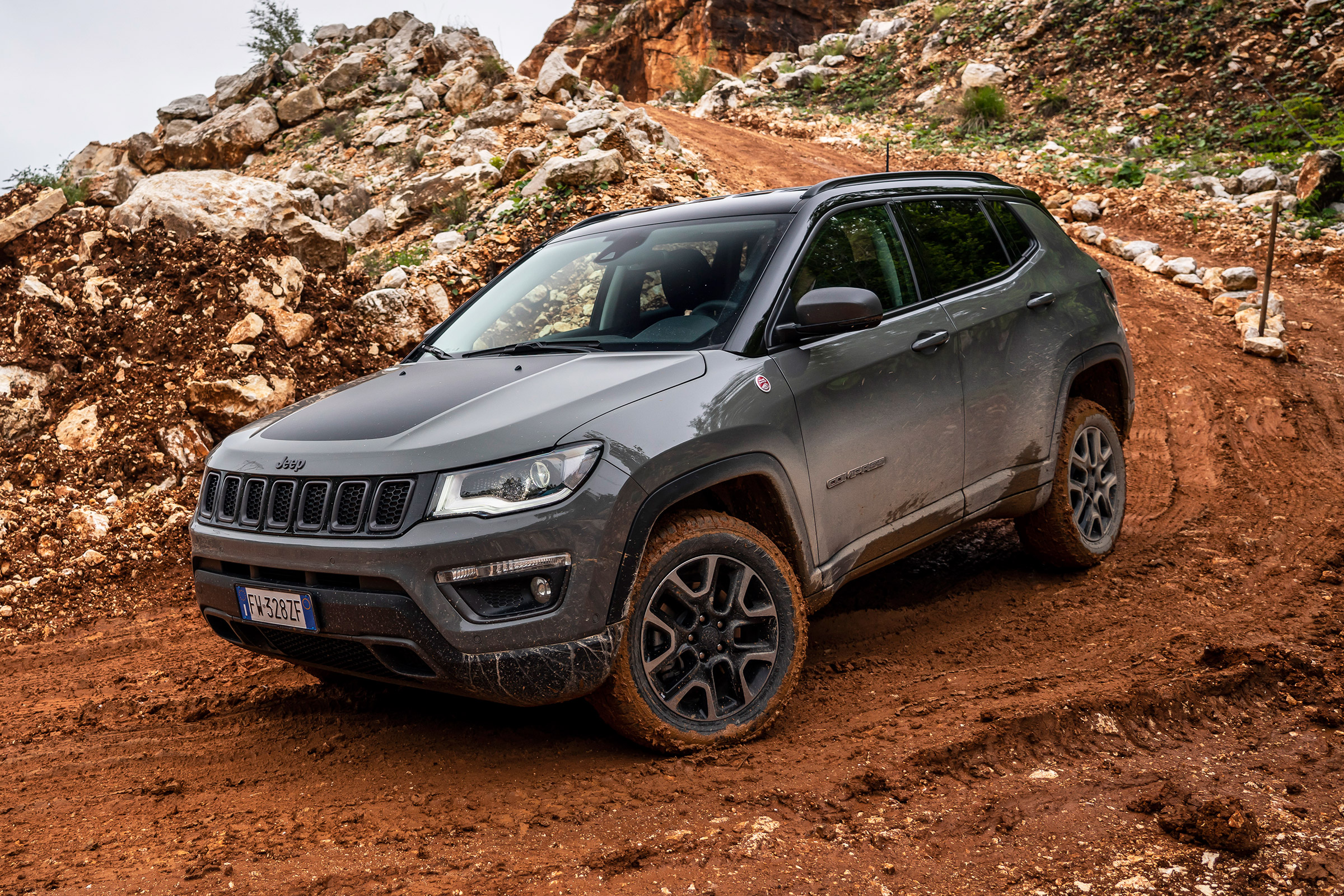 Jeep Compass Trailhawk - off-road cornering