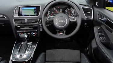 Used Audi Q5 - dash