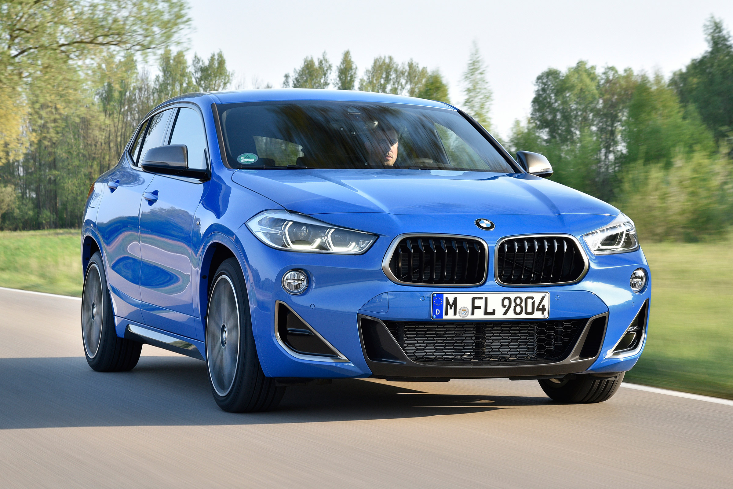 BMW X2 M35i - front action