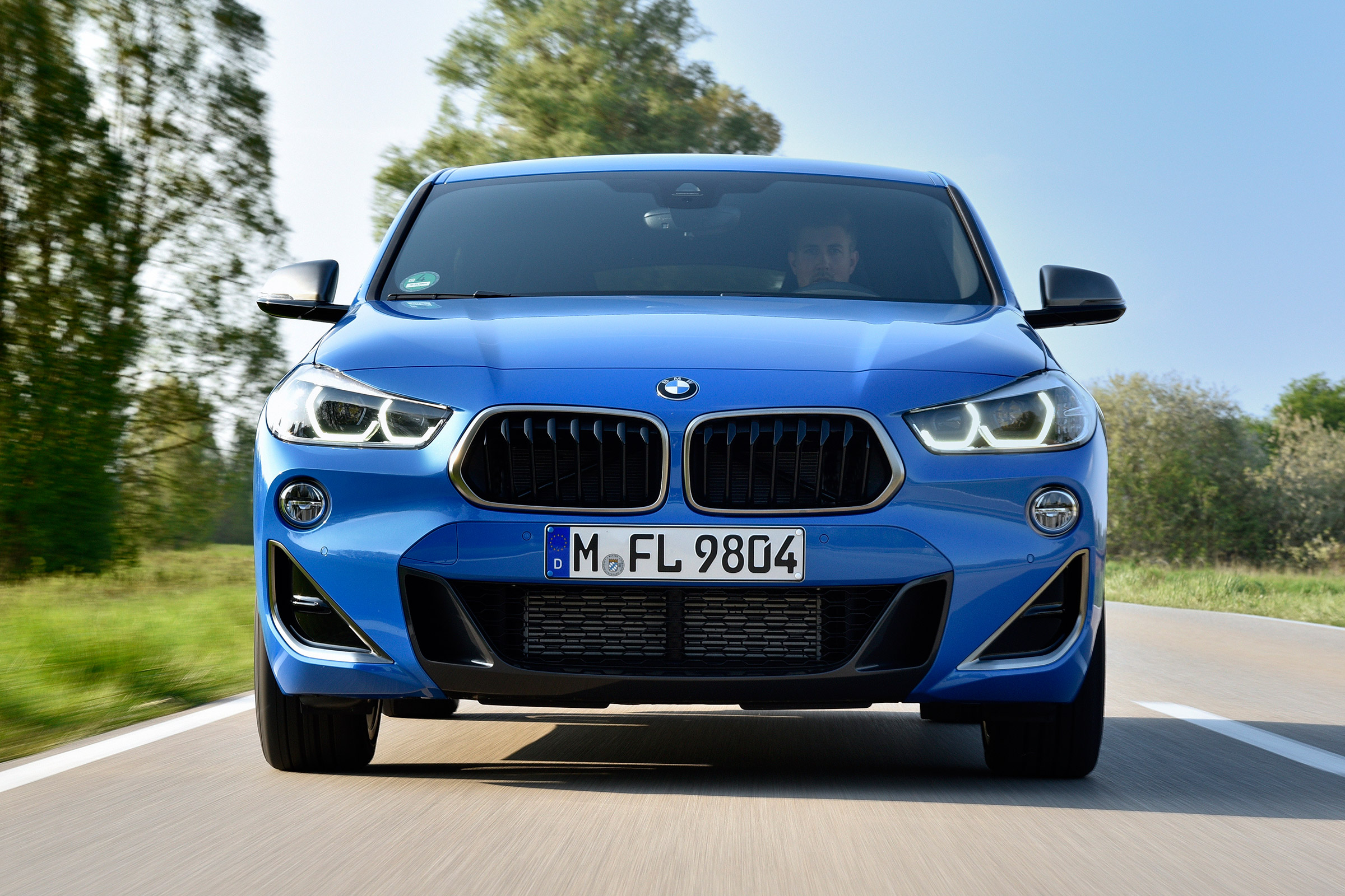BMW X2 M35i - full front