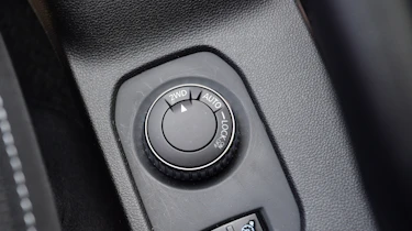 Dacia Duser 4x4 - drive select