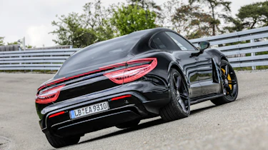 Porsche Taycan - rear static