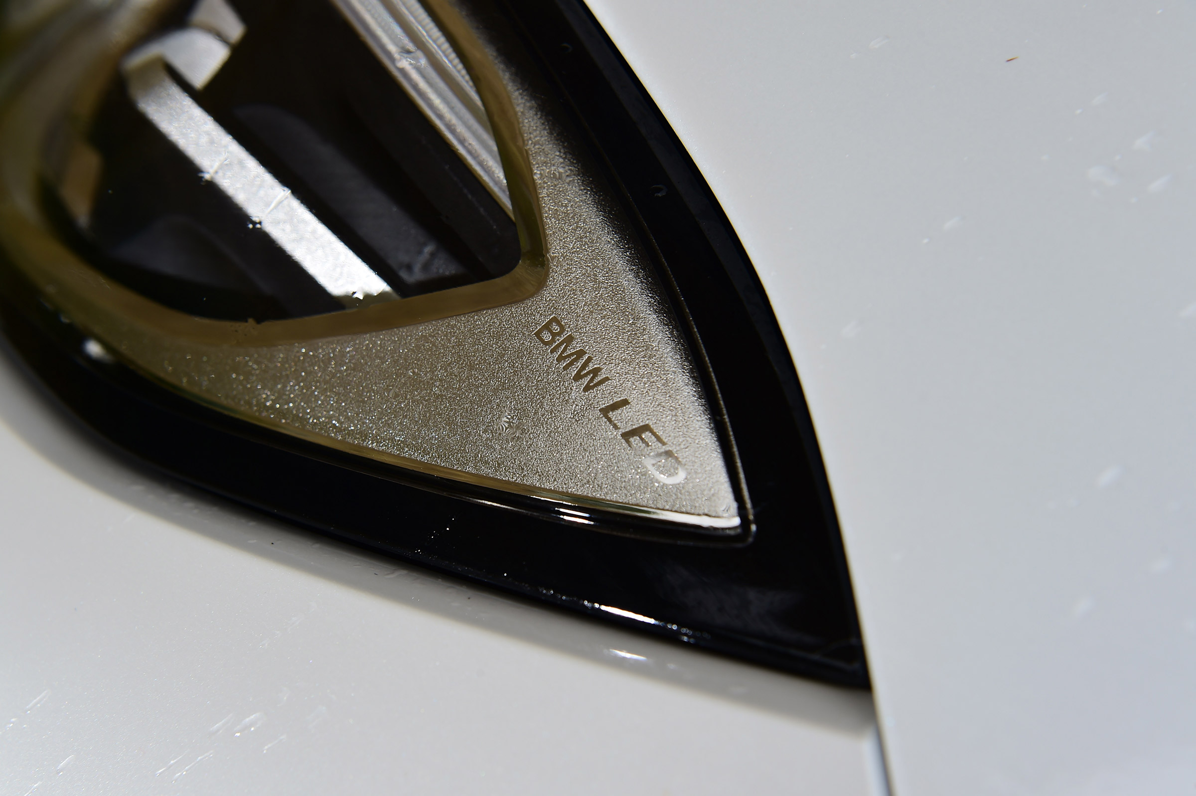 BMW 3 Series long termer - first report front light