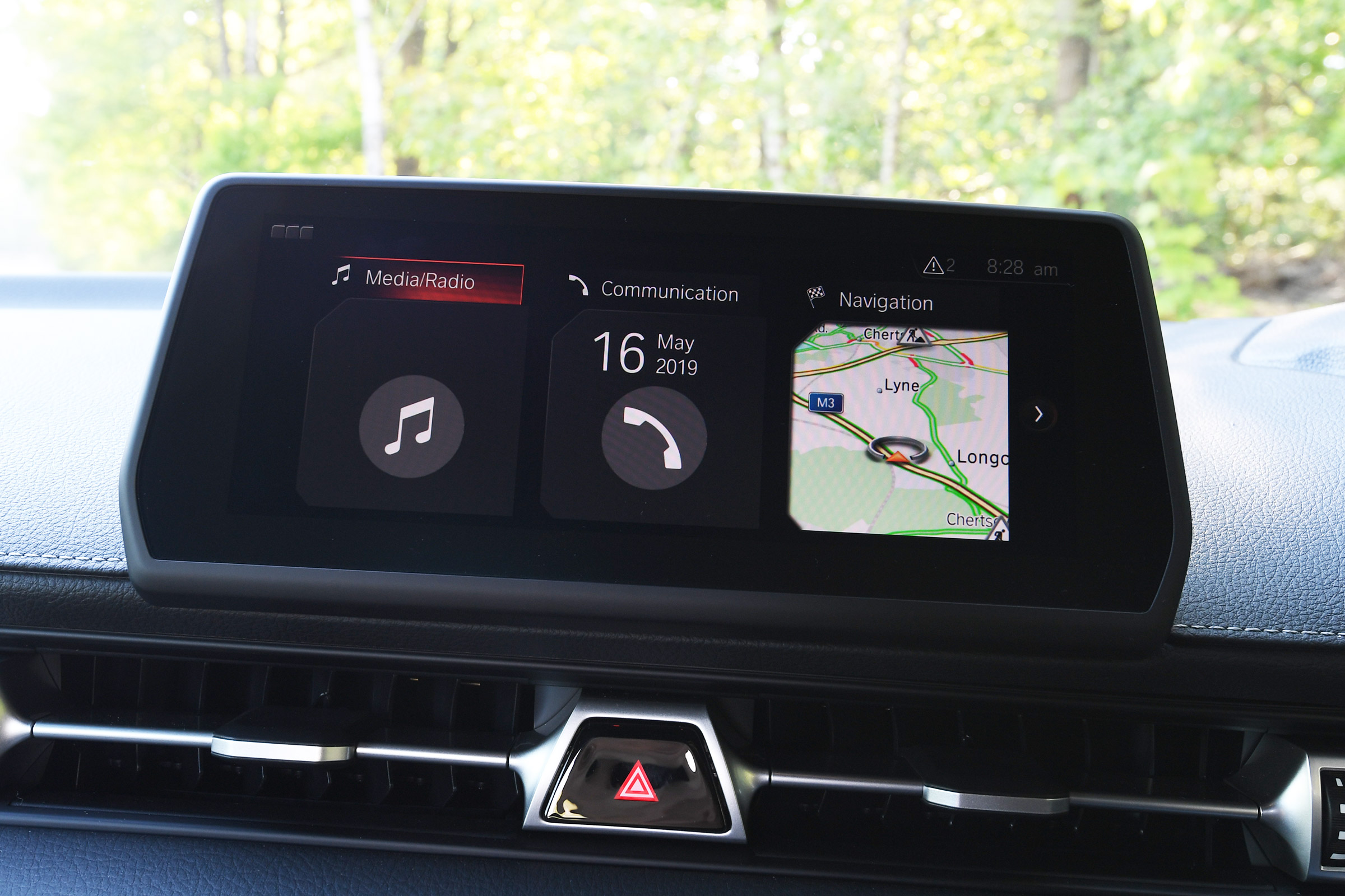 Toyota Supra - infotainment