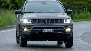 Jeep Compass Trailhawk - front cornering