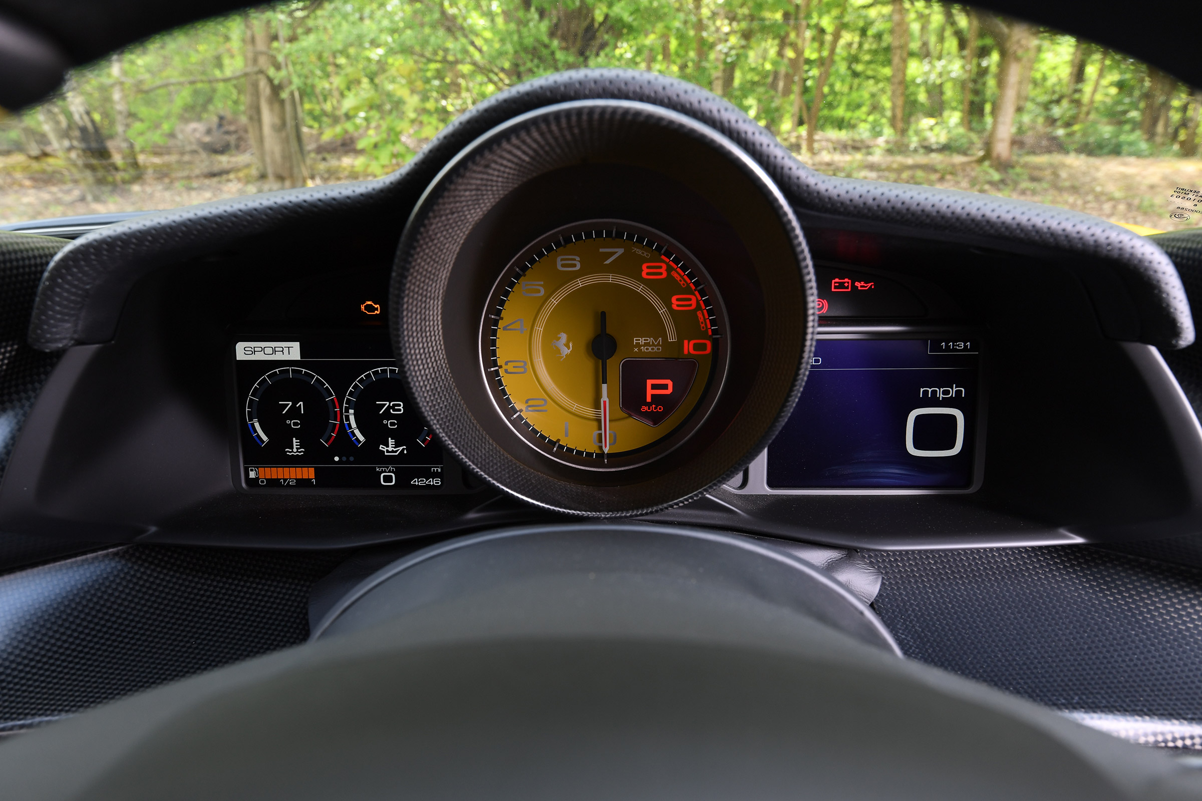 Ferrari 488 Pista - dials