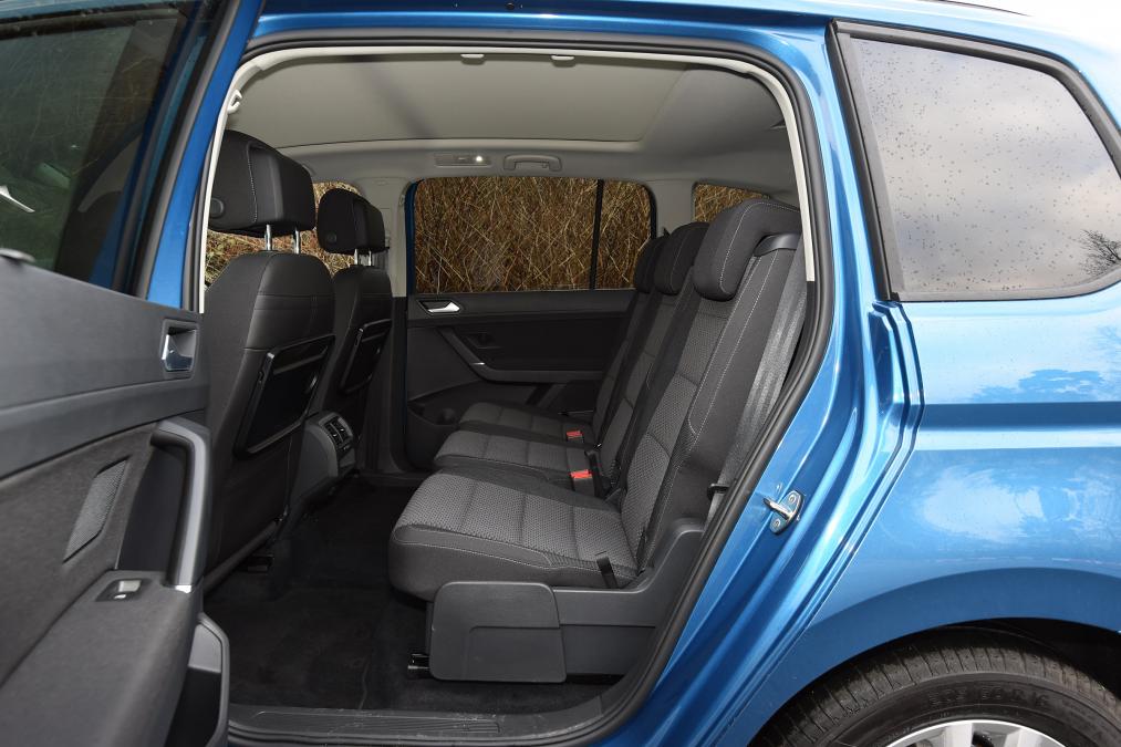 Used Volkswagen Touran - rear seats