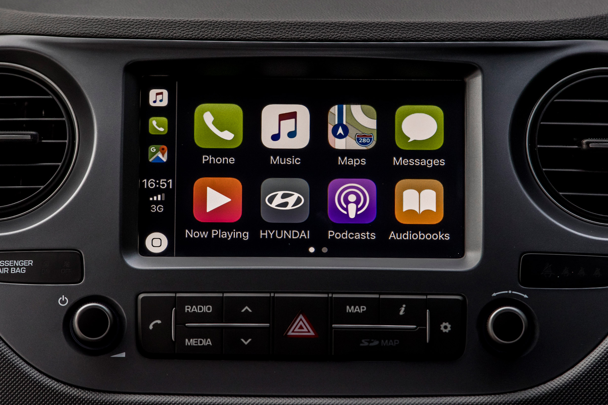 Hyundai i10 Play - Apple CarPlay