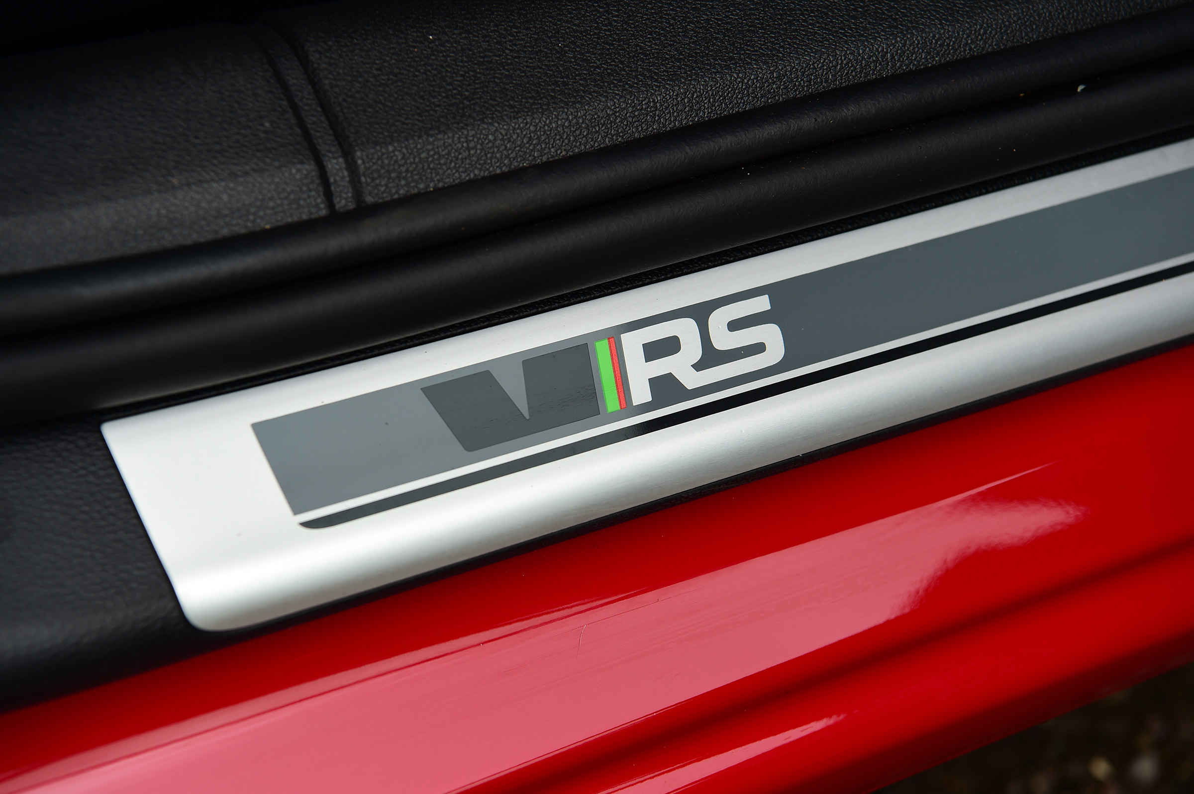 Skoda Octavia vRS Challenge - sill
