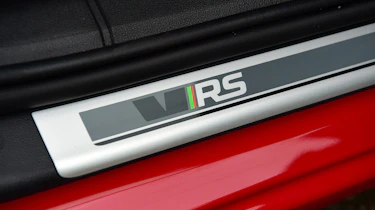 Skoda Octavia vRS Challenge - sill