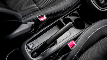 Hyundai i10 Play - transmission