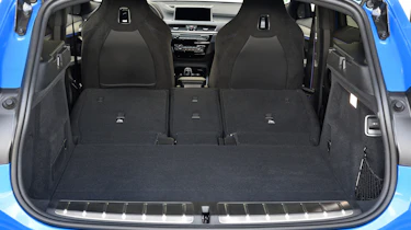 BMW X2 M35i - boot seats down
