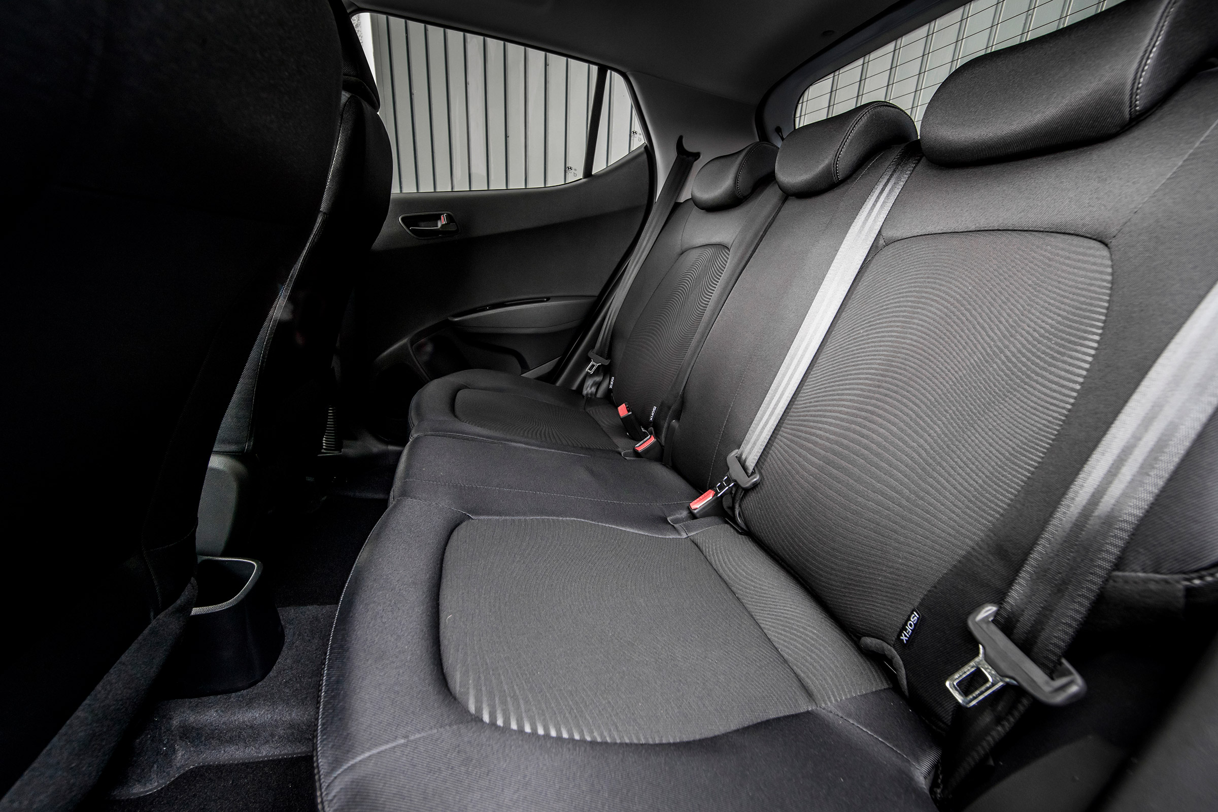 Hyundai i10 Play - rear seats