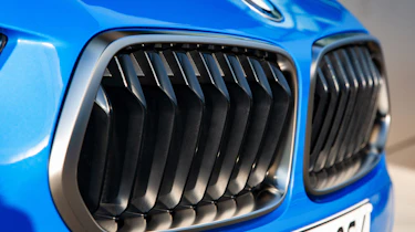 BMW X2 M35i - grille