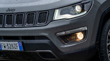 Jeep Compass Trailhawk - front detail