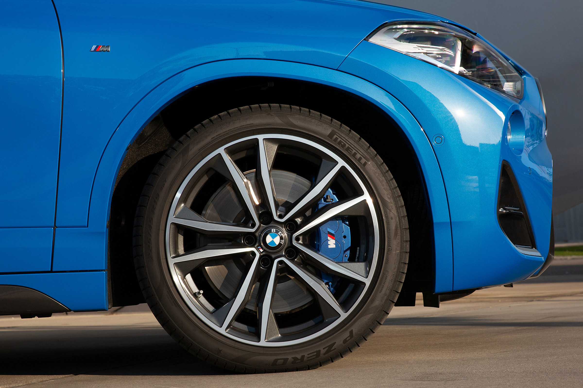 BMW X2 M35i - wheel