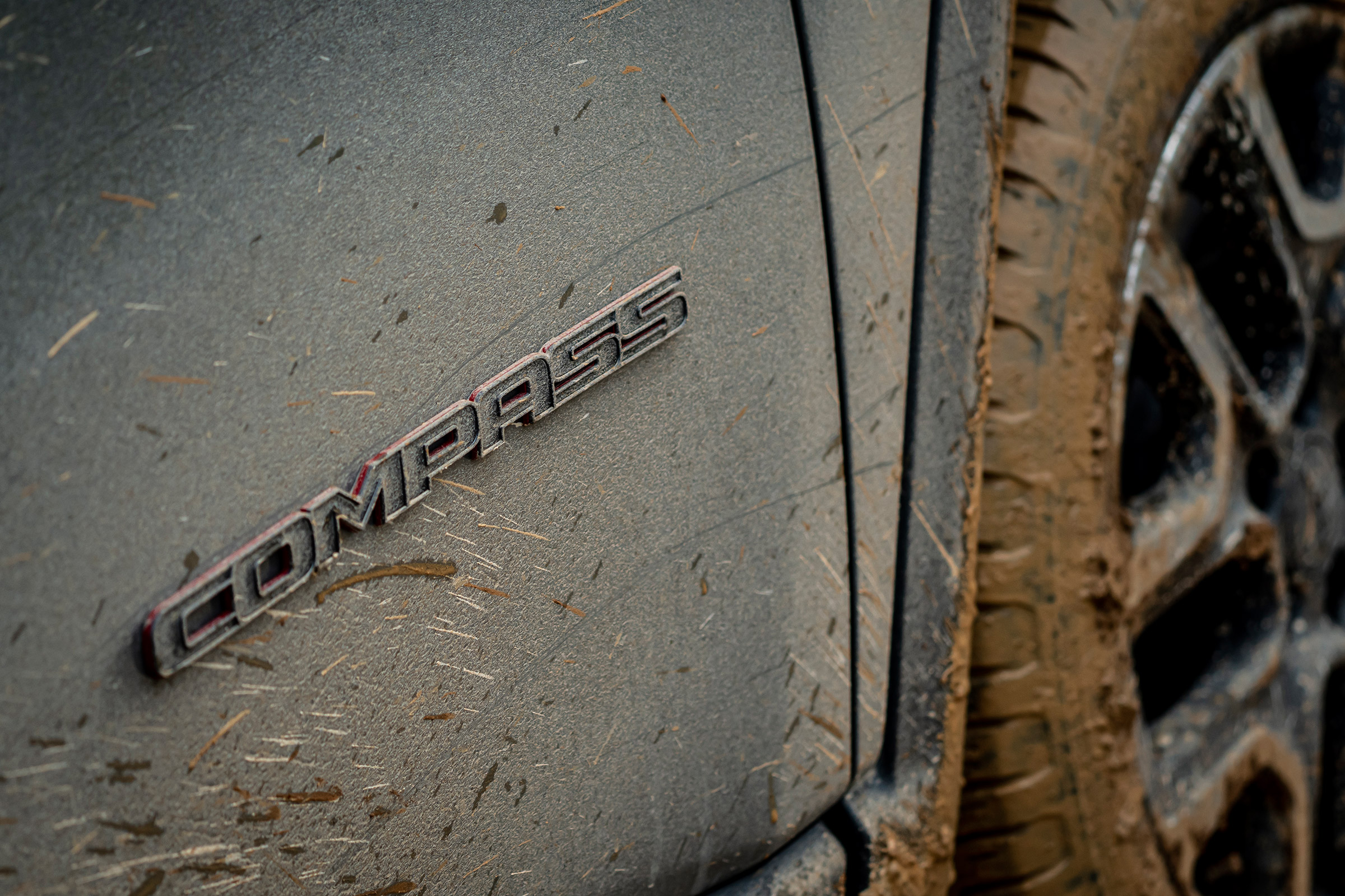 Jeep Compass Trailhawk - mud