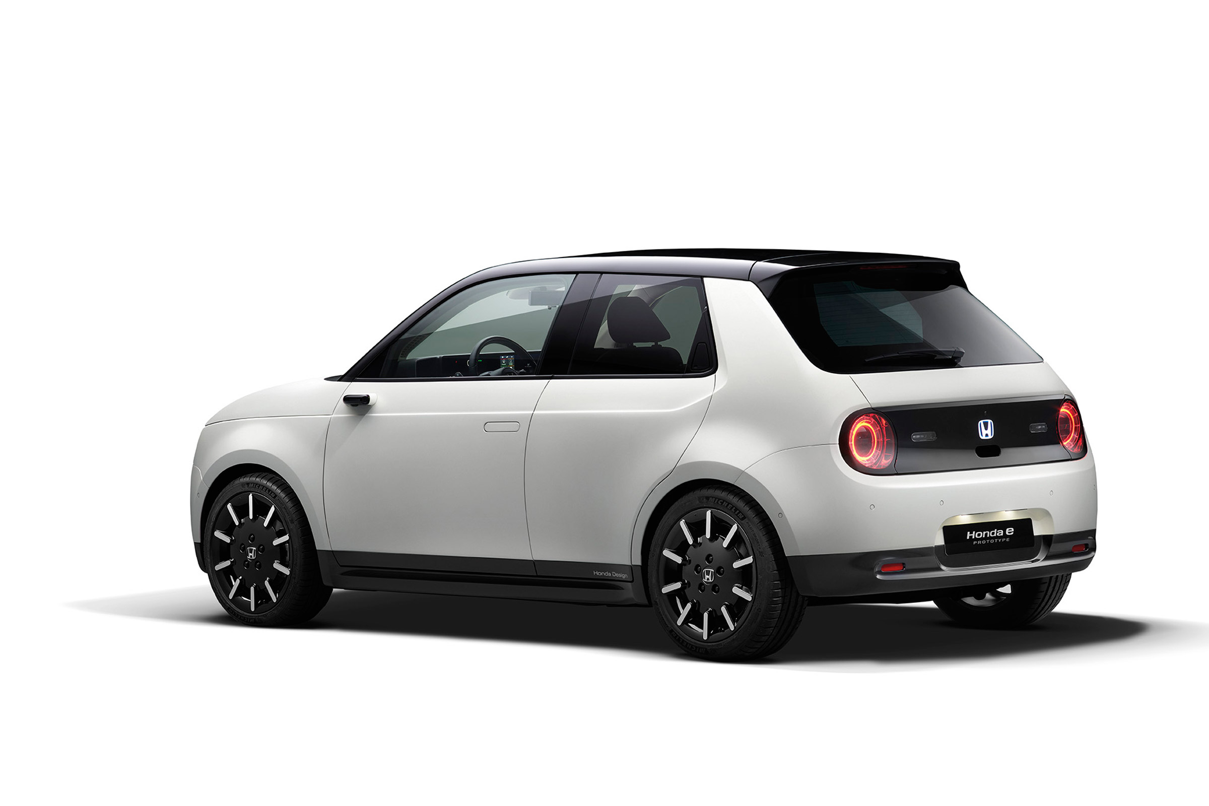Honda e rear white