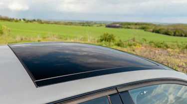Audi RS3 - sunroof