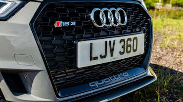 Audi RS3 - grille