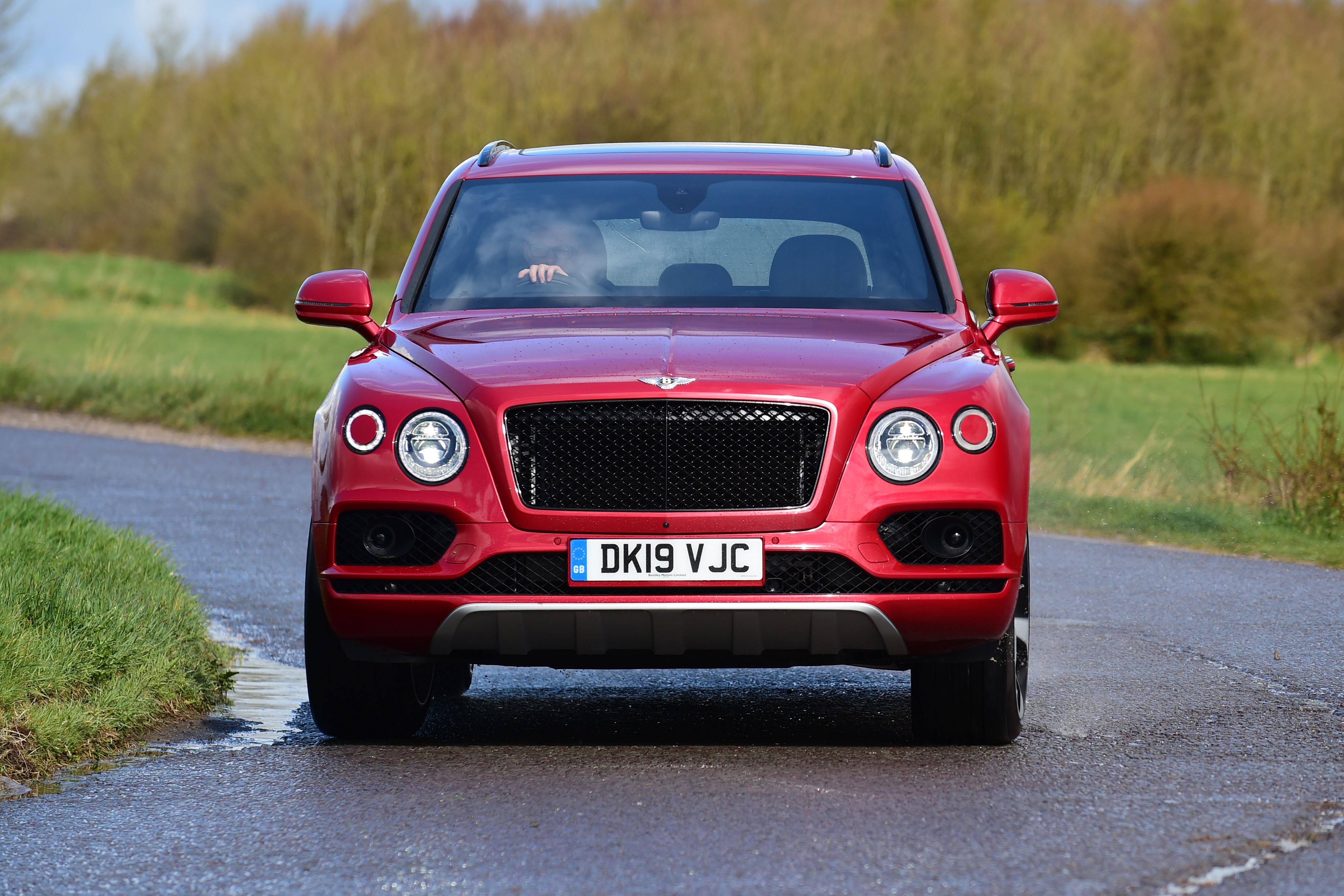 Bentayga front cornering