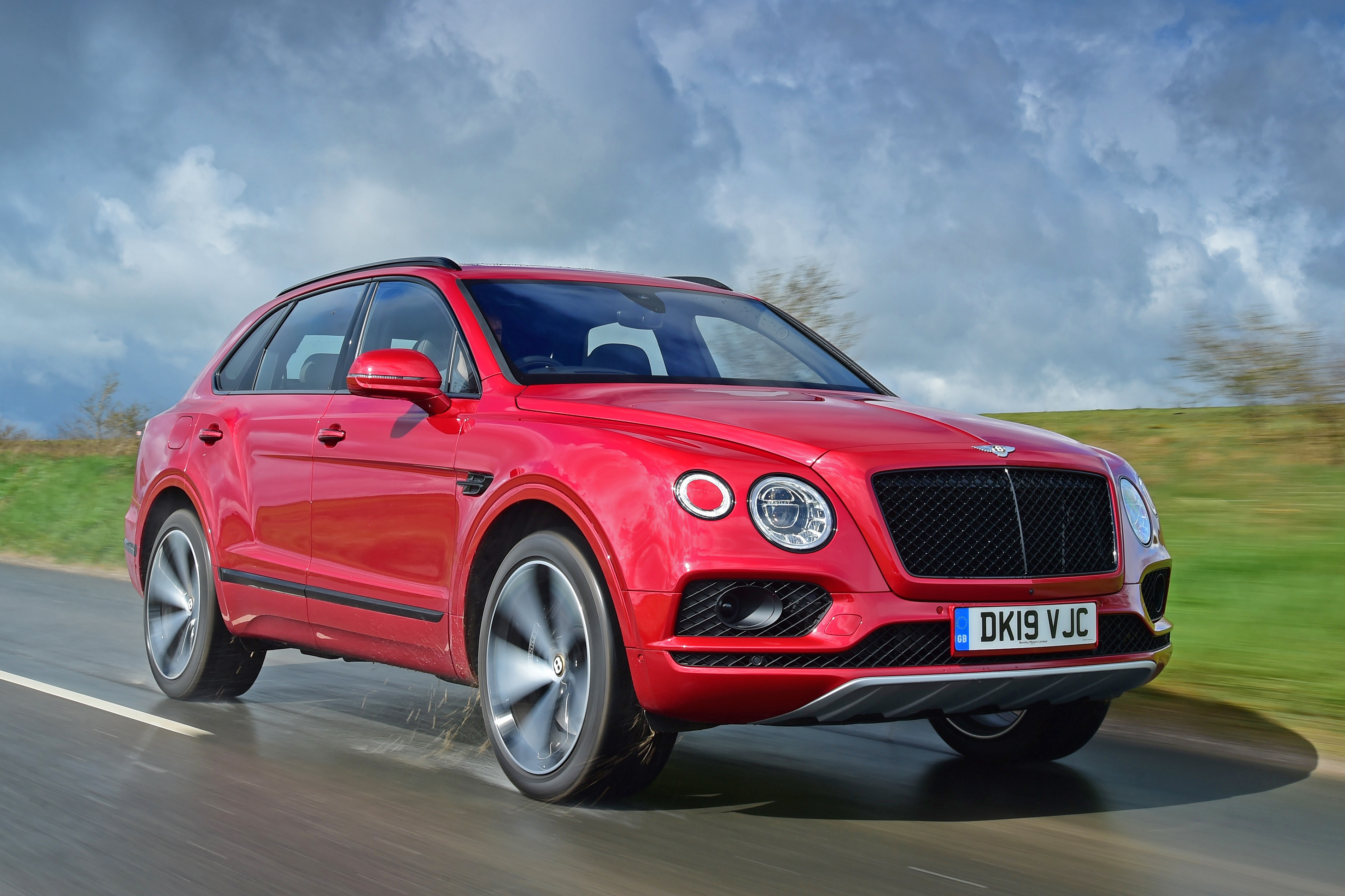Bentayga front tracking