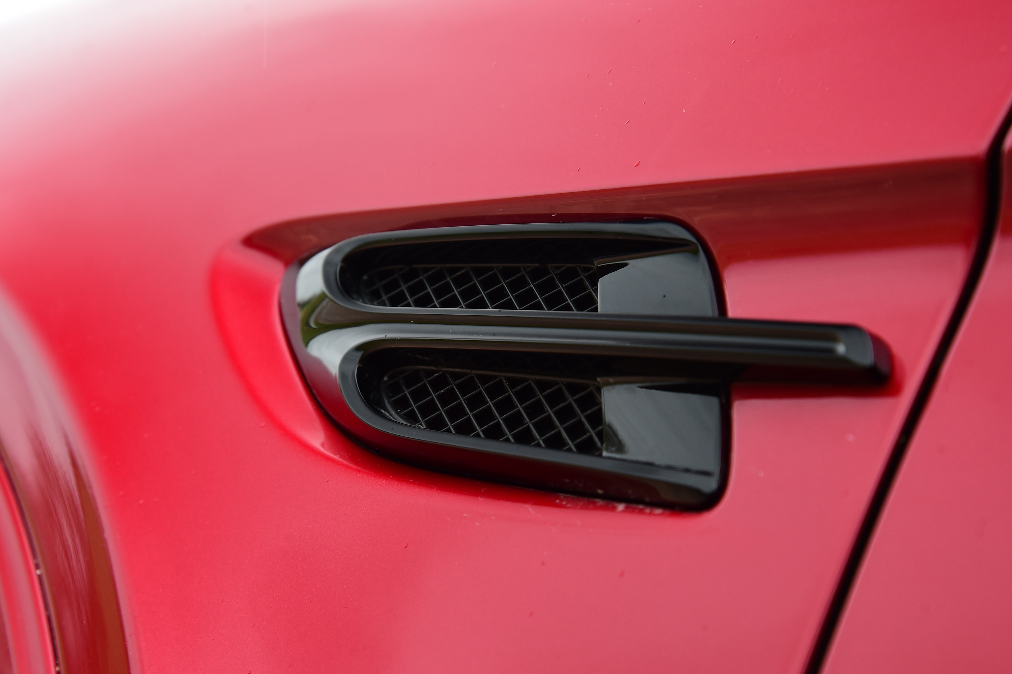 Bentayga side vent