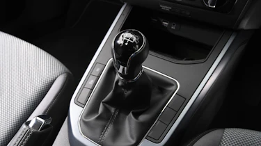 Arona - gear lever