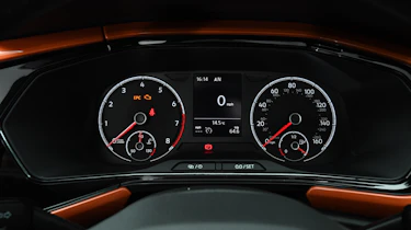 T-Cross - dials