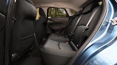 CX-3 - rear seats