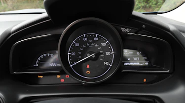 CX-3 - dials