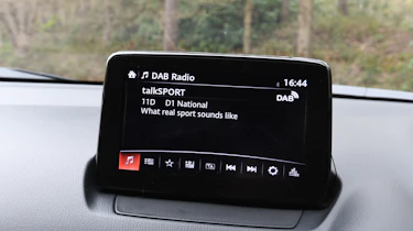 CX-3 - dash